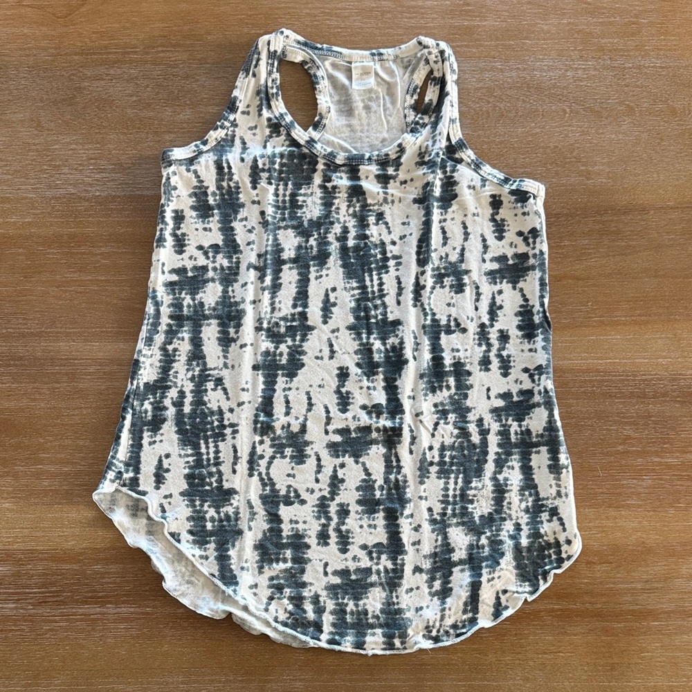 Kate Quinn blue shibori racer back tank
